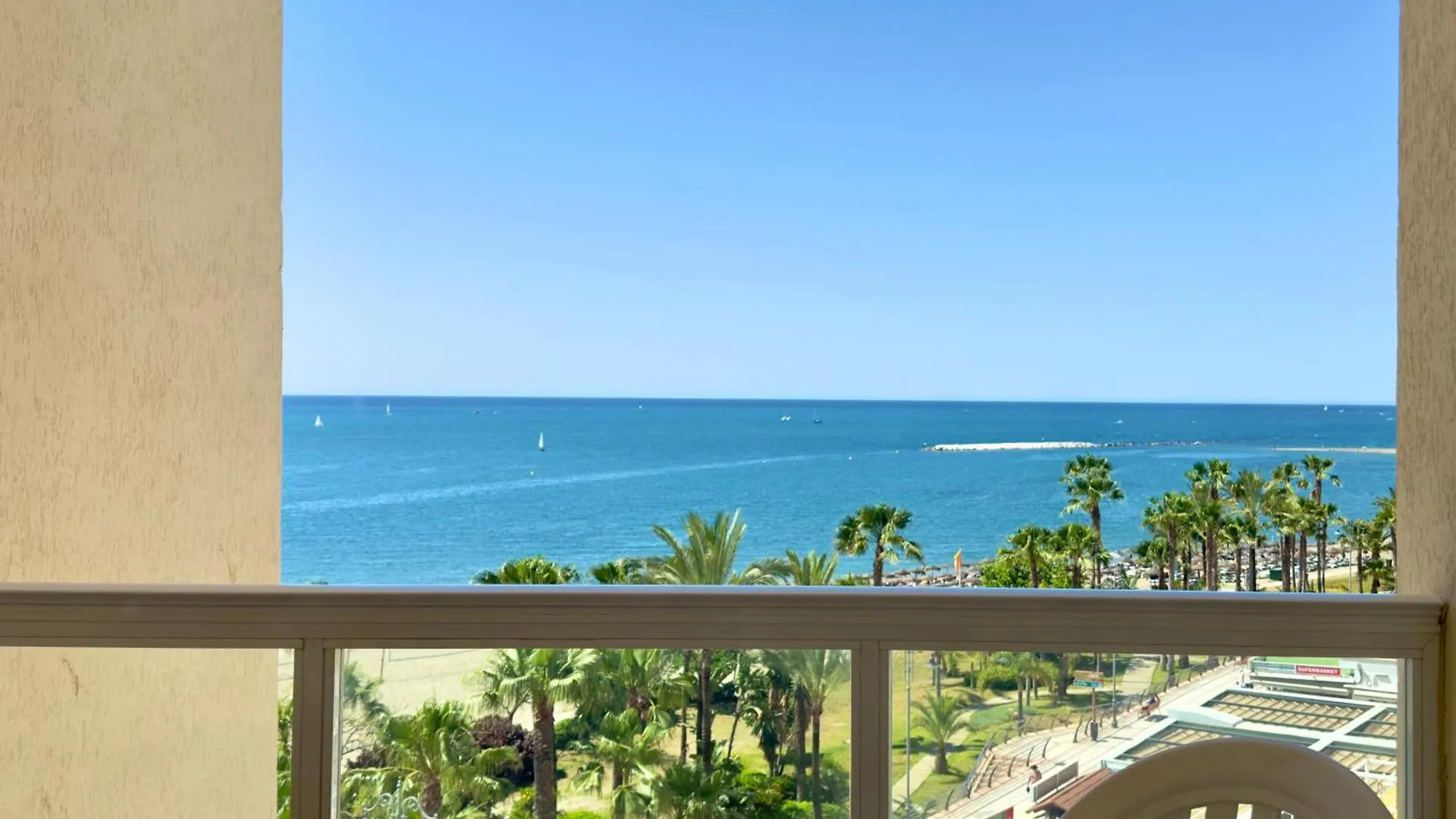 Estudio Vistas Al Mar En Benalmadena - Junto Puerto Marina