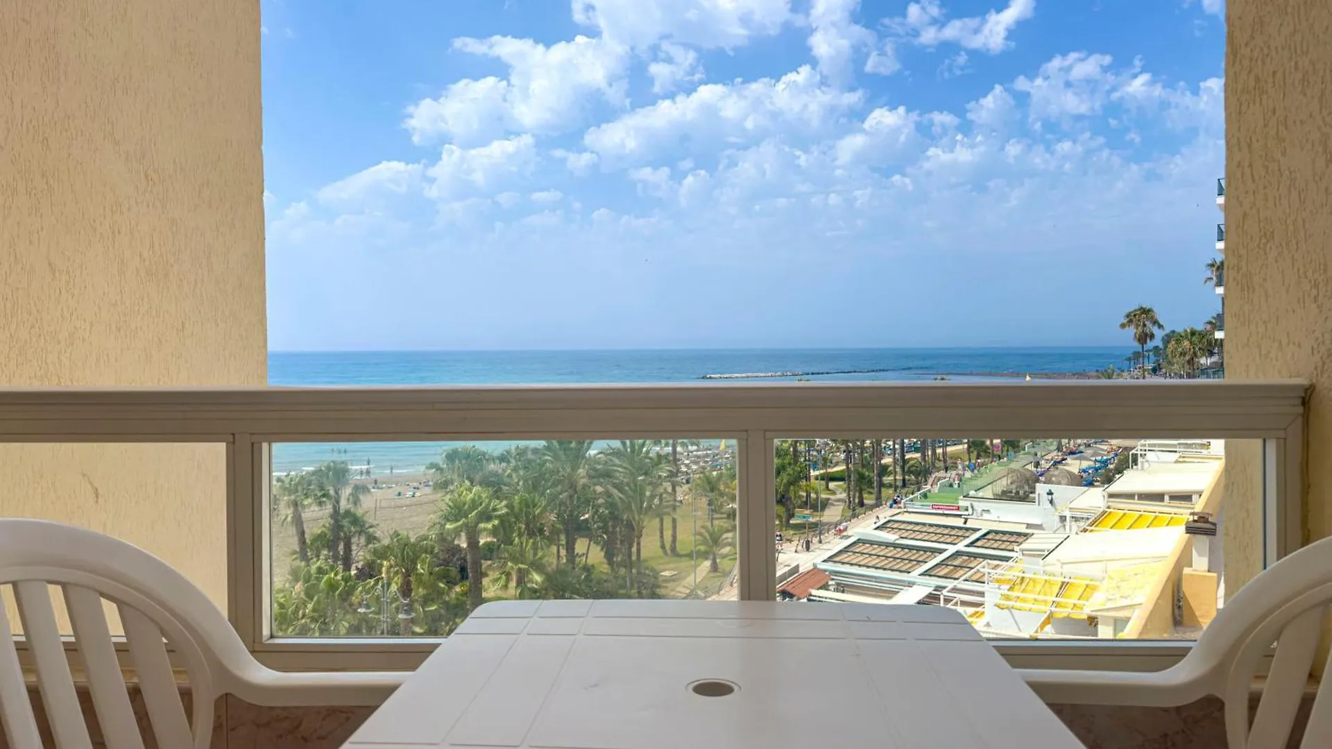 Estudio Vistas Al Mar En Benalmadena - Junto Puerto Marina